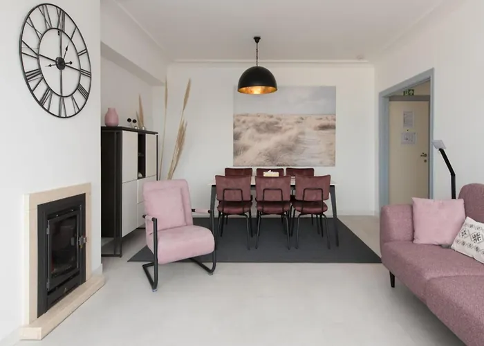 Appartement In With Sea Views